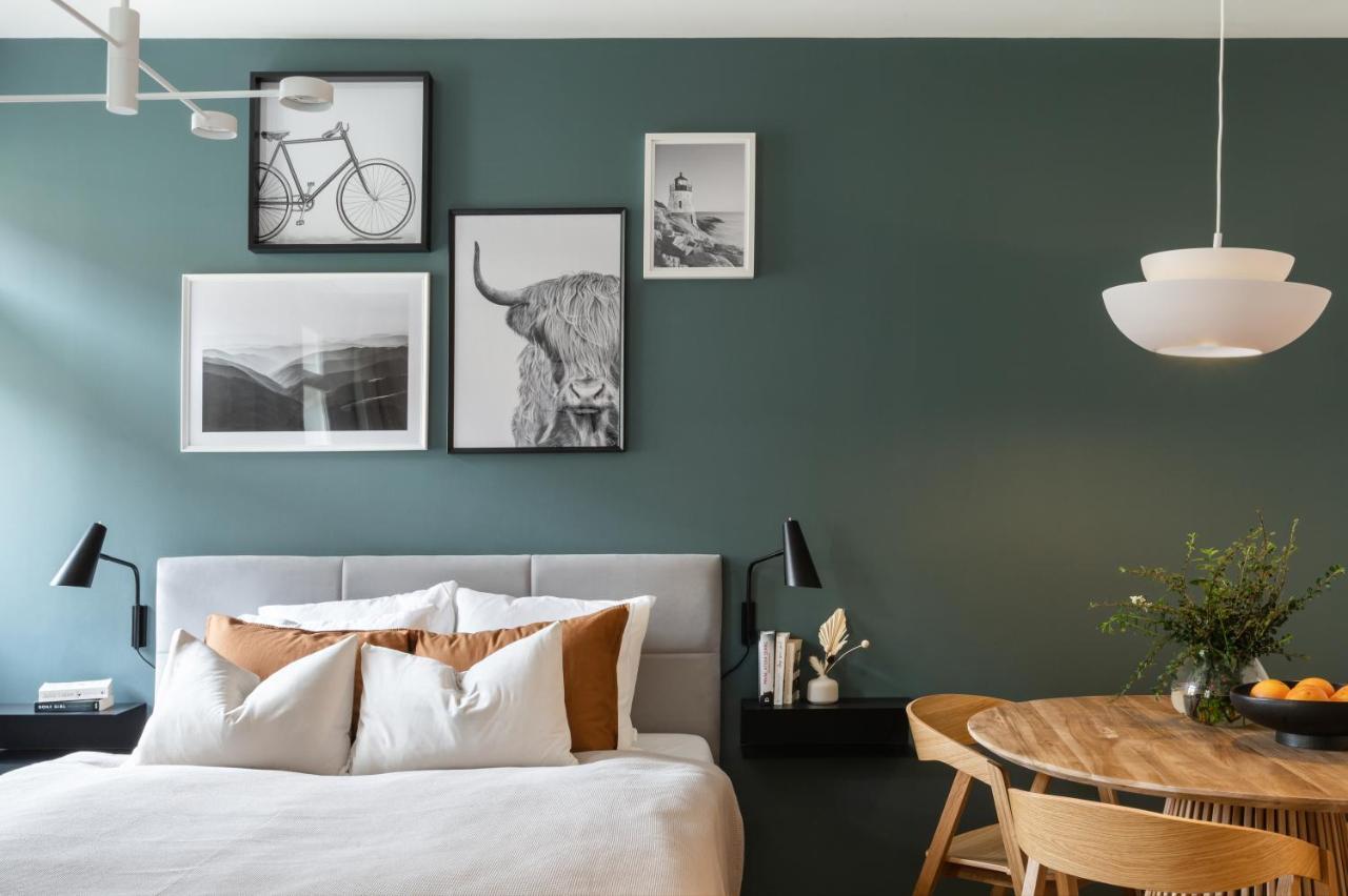 Turnkey I Republic Square Apartments Прага Екстериор снимка