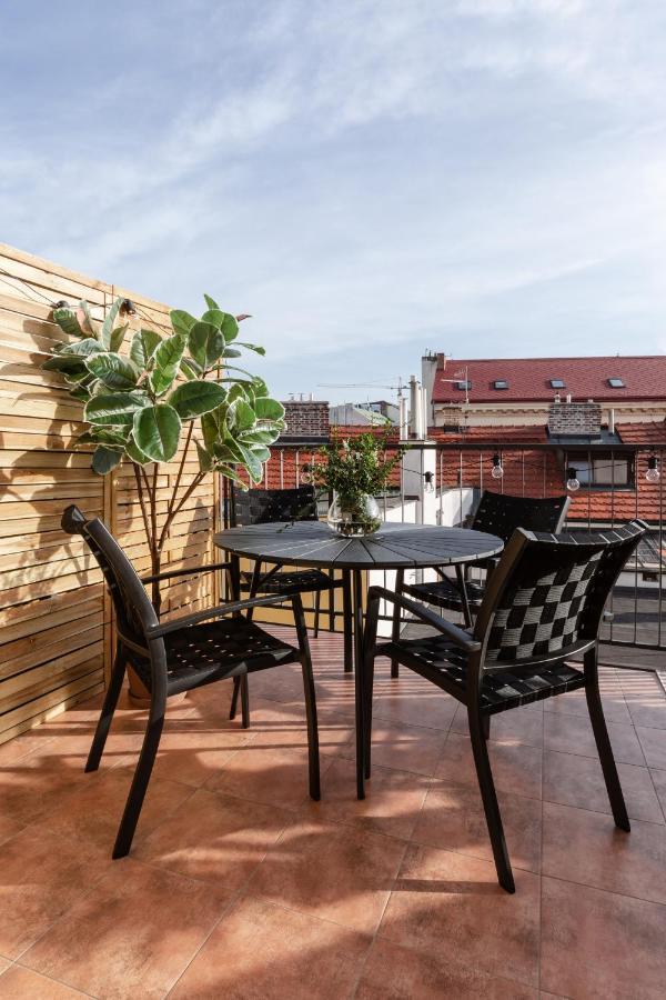 Turnkey I Republic Square Apartments Прага Екстериор снимка