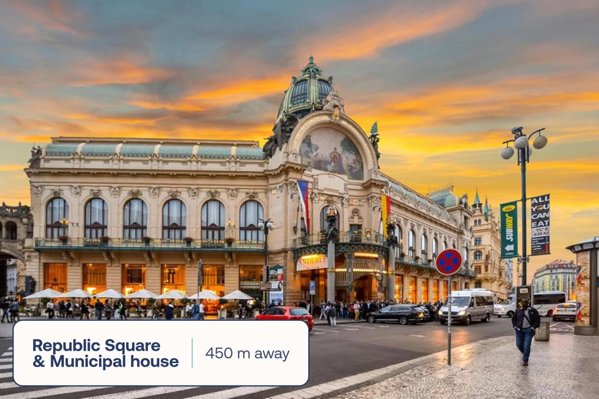 Turnkey I Republic Square Apartments Прага Екстериор снимка