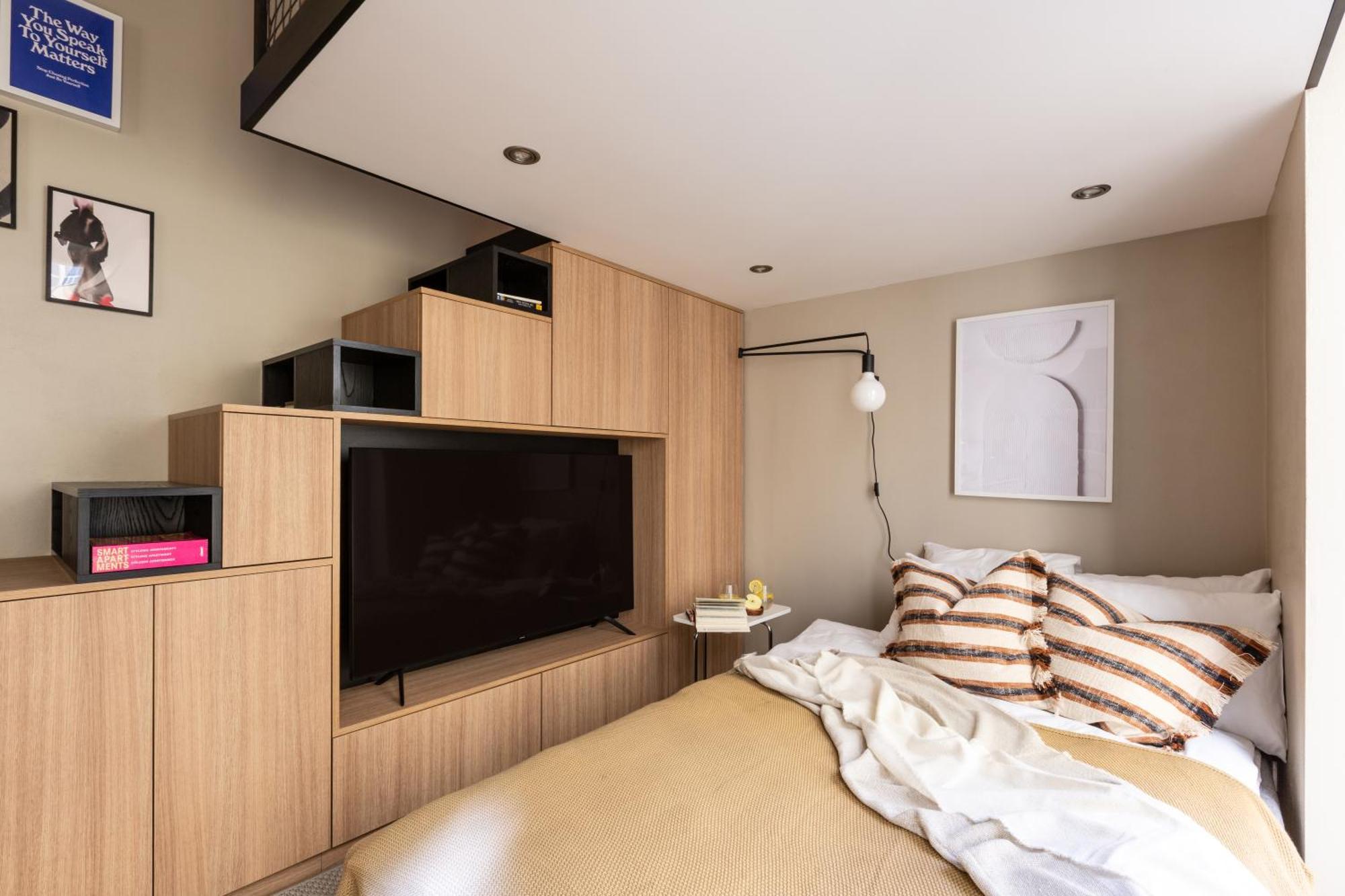 Turnkey I Republic Square Apartments Прага Стая снимка