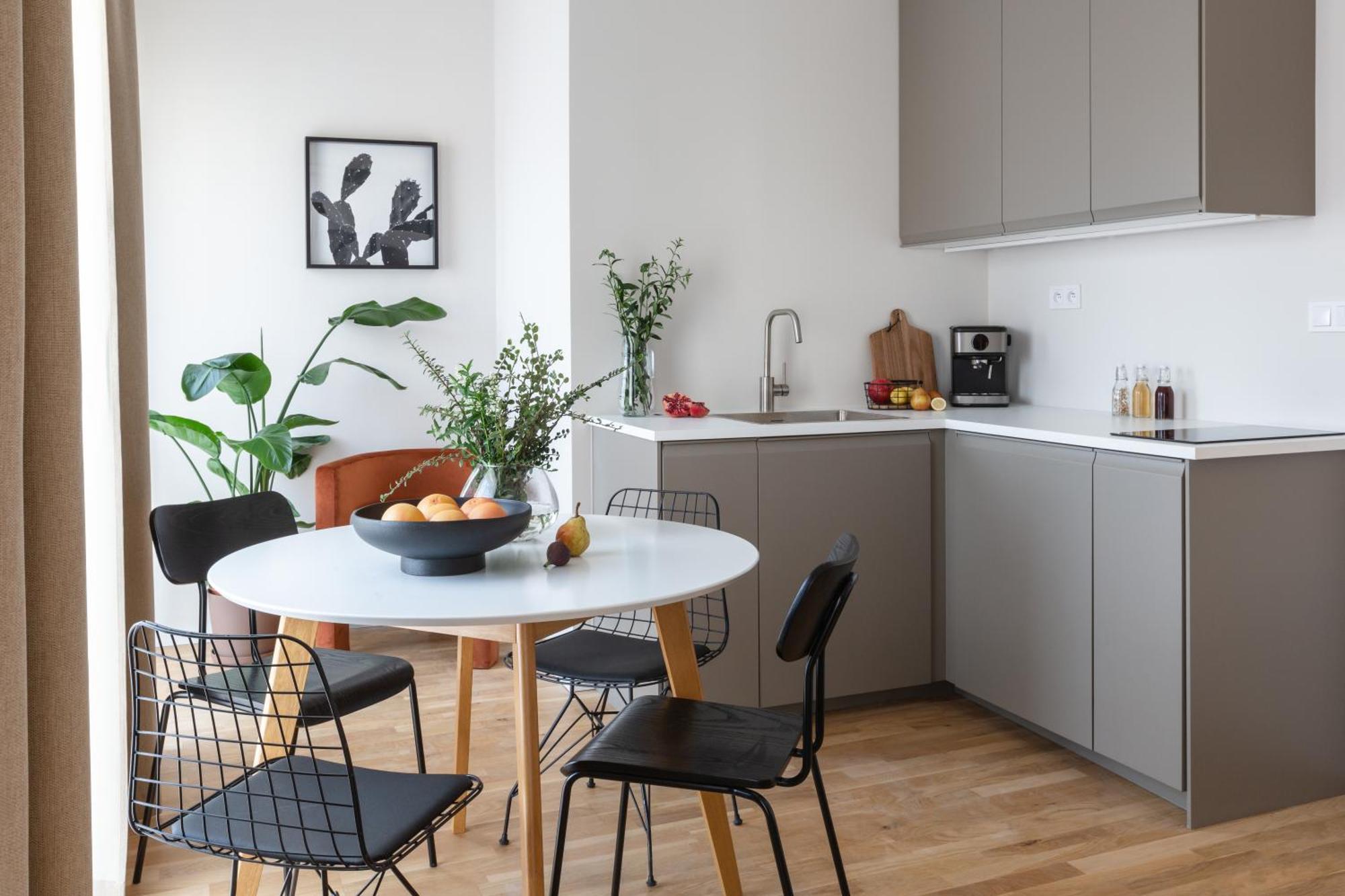 Turnkey I Republic Square Apartments Прага Стая снимка